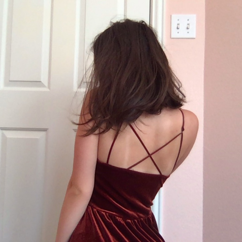 burgundy velvet dress